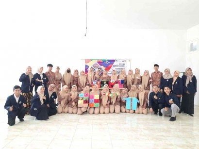 PPG Prajabatan Bidang Studi Pekerjaan Sosial Mengadakan Workshop Pembuatan APE di SMK N 2 Malang
