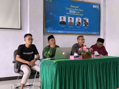 Mengembangkan Kreativitas dan Riset Diri dengan Mengikuti Pelatihan Jurnalistik dan Media Digital oleh UPK UIN KHAS JEMBER