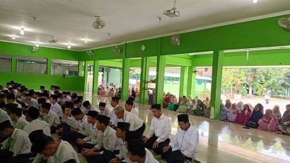 Dhuha Berjamaah Tingkatkan Religiusitas Siswa di Bulan Ramadan