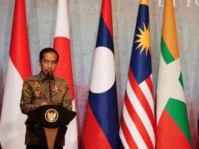 Otonomi Strategis Indonesia Sebagai Penyeimbang di Tengah Persaingan Kekuatan Adidaya