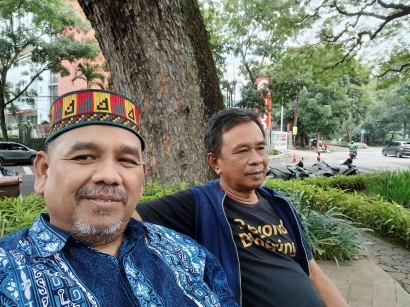 Ayo Kita Ngabuburit di Taman Cihapit Bandung
