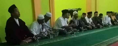 Afredison Silaturrahmi dan Sahur Bersama dengan Keluarga Besar Madrasatul 'Ulum