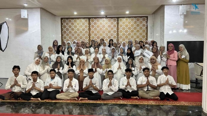 Hoshizora Foundation Kolaborasi Bersama Masjid Suciati Saliman dan Kahf, Adakan Buka Bersama dengan Adik Bintang Se-DIY