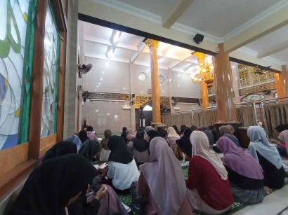 1 Bulan Full Buka Puasa Bersama Gratis di Masjid Al-Ikhlas BPI