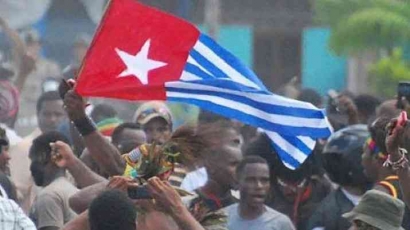 Membedah Klaim Papua sebagai Armed Non State Actor: Perspektif Hukum dan Politik