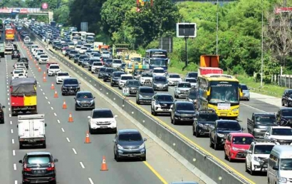 Menanggapi Strategi Pengawasan Pemerintah Terkait Pencegahan Kecelakaan Terhadap Arus Mudik di Jalur Contraflow di Jalan Tol Jakarta-Cikampek