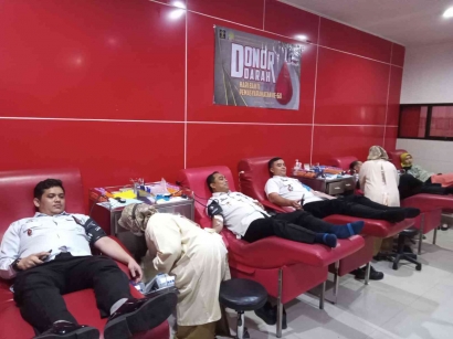 Setetes Darah Untuk Kemanusiaan, Lapas Sidoarjo Lakukan Donor Darah Dalam Rangka HBP Ke-60 Tahun 2024