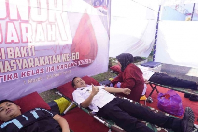 Wujud Kepedulian terhadap Sesama, LPN Karang Intan Donor Darah HBP 60