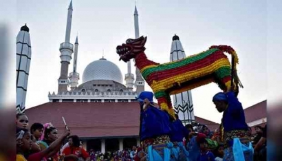 Sejarah Warak Ngendog dalam Tradisi Dugderan Semarang Guna Sambut Ramadhan