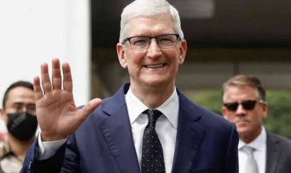 CEO Apple, Tim Cook Kunjungi Indonesia, Pertimbangkan Buat Pabrik iPhone?