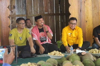 Prakarsai Sedekah Durian: Dai LAZ Hadji Kalla Undang Bupati Donggala Resmikan Acara
