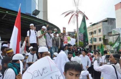 Memasarkan Moralitas dalam Demokrasi Indonesia