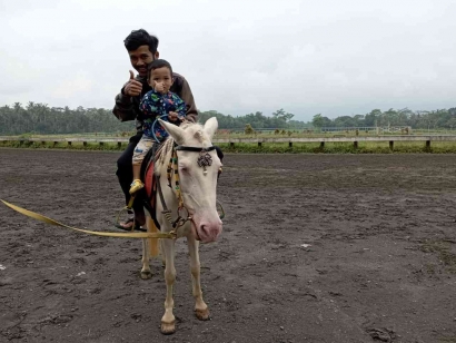 Naik Kuda, Momen Melatih Anak Makin Percaya Diri