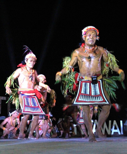Turu' Laggai: Tarian Adat Suku Mentawai