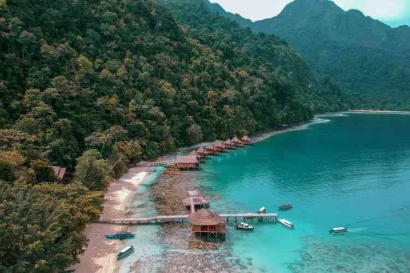5 Hal Terpenting jika Mengunjungi Hidden Paradise, Pantai Ora di Pulau Seram