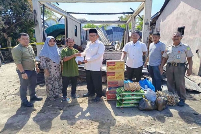 Unmuha Salurkan Bantuan Masa Panik Kepada Korban Kebakaran di Aceh Besat