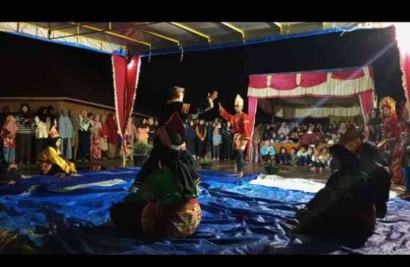"Randai" Teater Rakyat Minangkabau