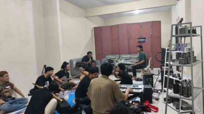 Band Rumput Laut, Ramaikan Industri Musik Tanah Air