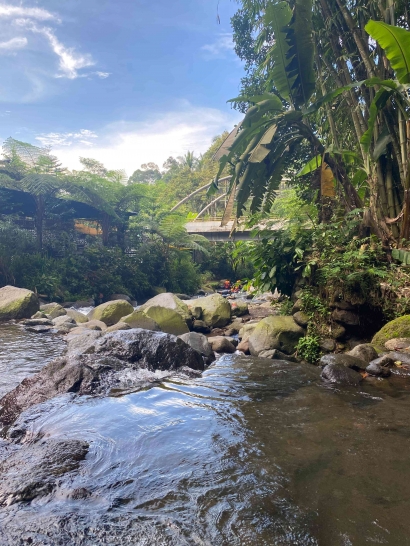 Pengalaman Seru Tanpa Merogoh Kocek Besar: Wisata River Tubing Harga Terjangkau di Majalengka, Jawa Barat