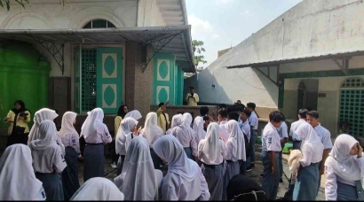 Asiknya Kegiatan Outing Class yang Dilaksanakan di SMA Negeri 5 Semarang oleh Mahasiswa PPG Prajabatan dari Universitas Negeri Semarang