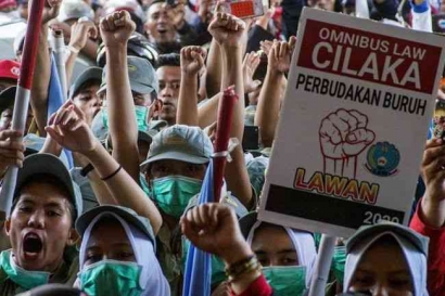 Cerita Para Pekerja di Momen Lebaran, Alih-alih Liburan Malah Dapet "Lembur-an"