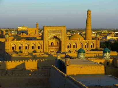 Silk Road yang Terabaikan: Peran Uzbekistan dalam Jaringan Perdagangan Masa Lampau