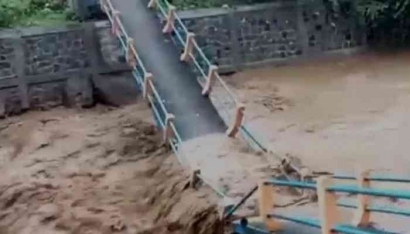 Banjir Bandhang Ing Brebes, Dalan Lan Jembatan Pedhot