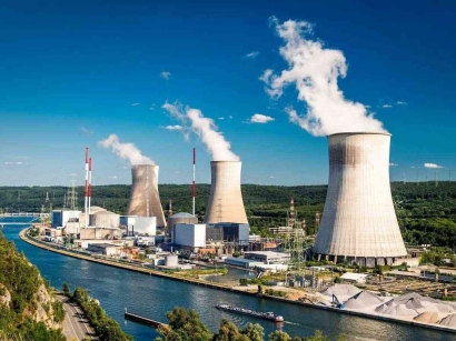 Reaktor Nuklir: Solusi Krisis Listrik Indonesia atau Bom Waktu?