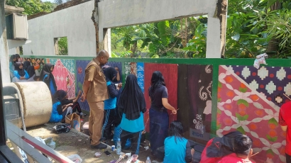 Dinas Pendidikan Kota Kediri Wadahi Kreativitas Peserta Didik melalui Mural Tembok