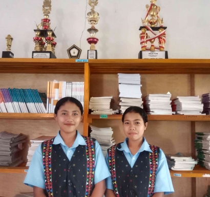 Yasinta Resni dan Anjelina Haryati Juara OSN ke Tingkat Kabpoaten