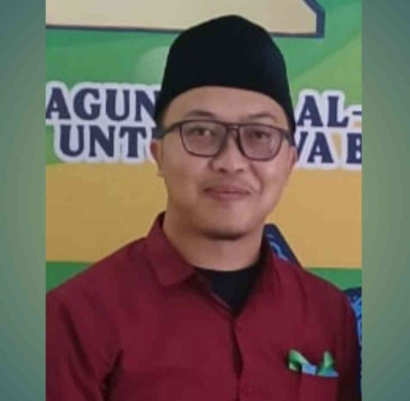 Selamat! Ustadz Asep Guru Tahfidz SD Plus Al Ghifari Raih Juara 3 MTQ ke-38 Tingkat Jawa Barat