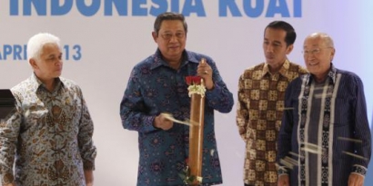 Jokowi Naikkan UMP, Presiden SBY Menyindir di depan Para Pengusaha