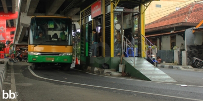 Bus di Hong Kong vs TransJogja