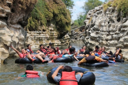 Kegiatan River Tubing Yang Populer di Jogja
