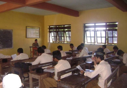 Fadh Ahmad - Evaluasi Pembelajaran di Madrasah & Pesantren