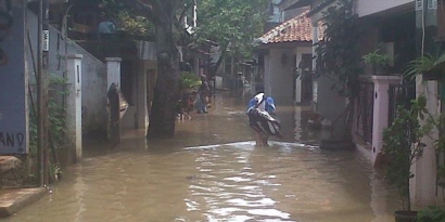 Apa Peran Warga dalam Mengurangi Risiko Banjir?