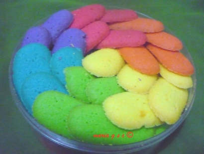 Mencicipi Rainbow Cake dan Cookies yang Sedang Naik Daun