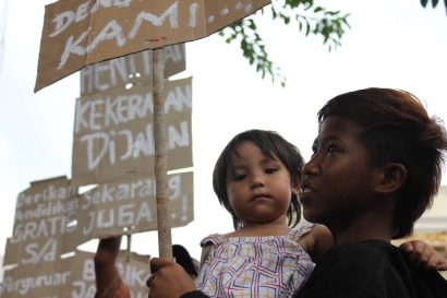 Foto: Anak Jalanan Demo DPRD