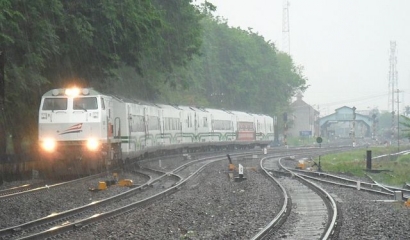 Jalur Jakarta – Surabaya Siap Dilalui Kereta Super Cepat (Shinkansen dan Maglev)