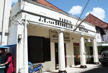 J.C. van Drongelen, Buah Tangan Khas Surabaya sejak 1923
