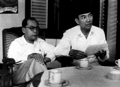 Soekarno dan Hatta Ternyata Bukan Pahlawan Nasional