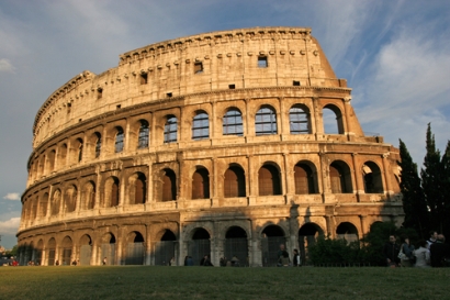 Amphitheatre Colosseum : Kekagumamku dan 'Kegagalan' Kekaisaran Romawi dalam Peradaban Awal Masehi