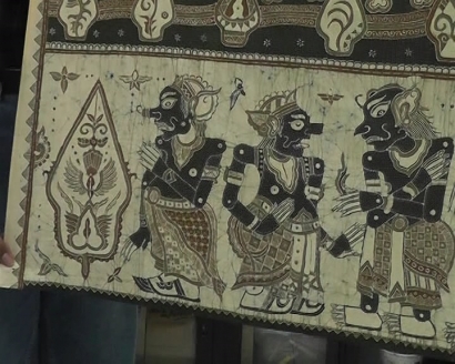 Batik Wayang, Tembus Galeri Mode Nusantara