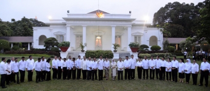 Siapa Menteri Pertama yang Akan Dipecat Presiden Jokowi?