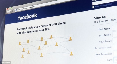 Perlukah Memberikan Password Facebook Kepada Pasangan?