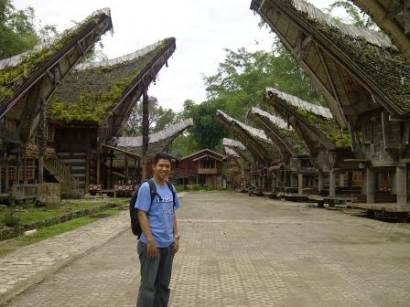 Toraja: Wisata Makam di Negeri Para Raja
