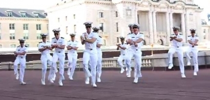 Gangnam Style Ala Angkatan Laut Amerika (US Navy)