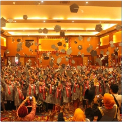 SMA 3 Padang Adakan Acara “SMANTRI FAREWELL PARTY”