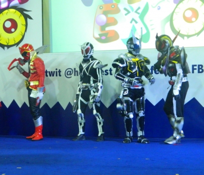 Movie Taisen 2012 Kamen Rider x Super Sentai Tayang Perdana di Indonesia