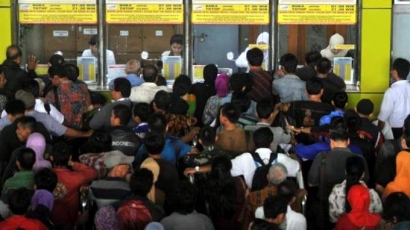 "Telitinya" Petugas PT KAI dalam Penanganan Pembatalan Tiket